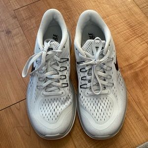Nike size 8.5 grey/white/black sneakers